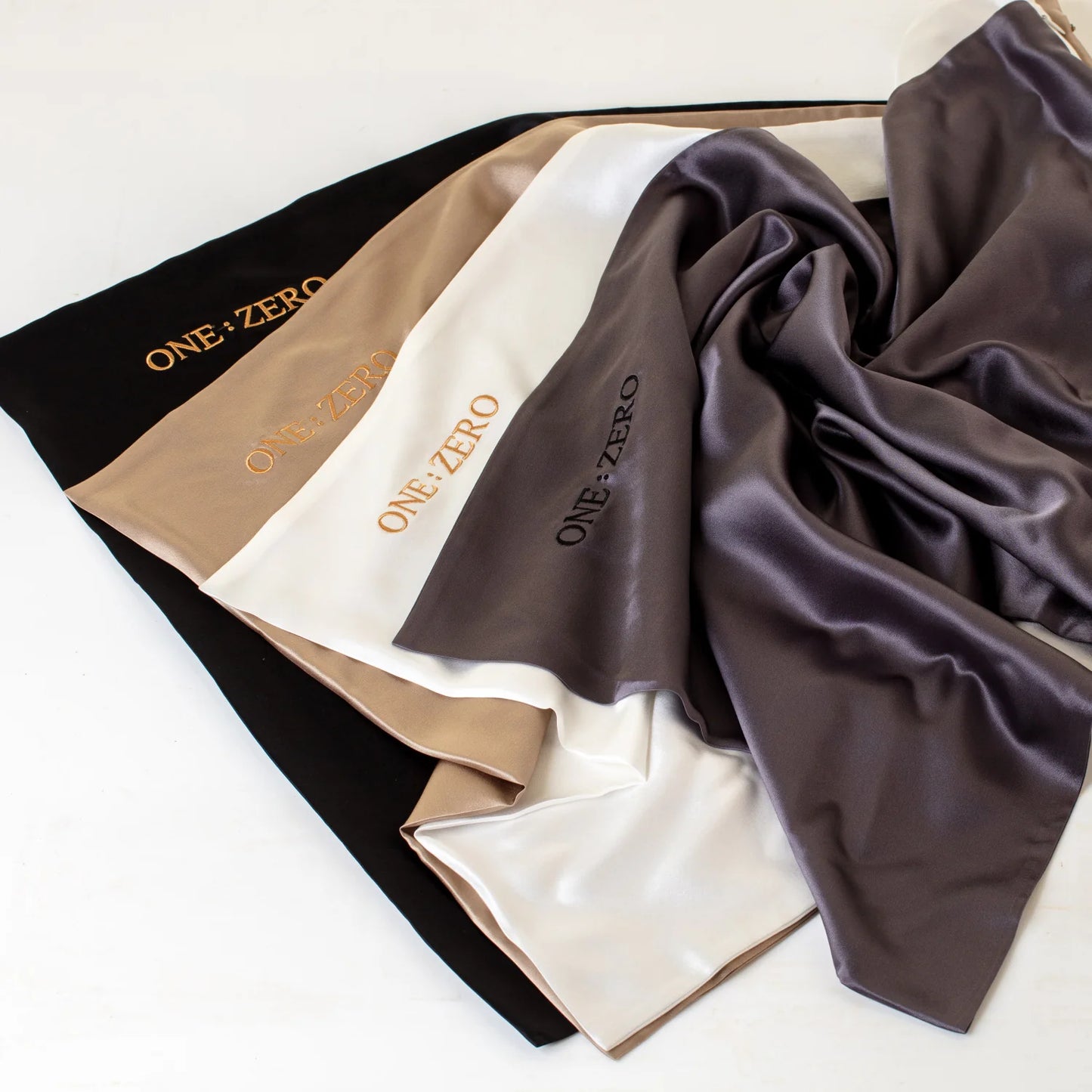 ZĪDA SPILVENDRĀNA MELNA