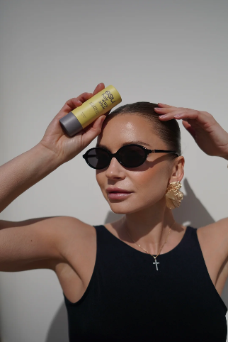 ESU hair wax stick - rozmarīna matu vasks pieglaušanai un matu kopšanai